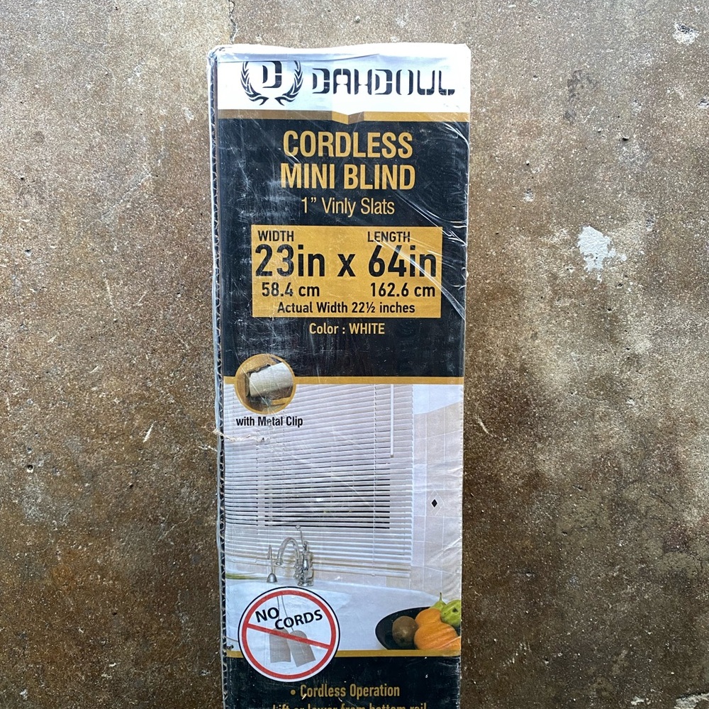 Cordless mini blinds brand new